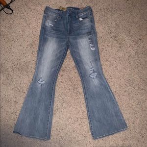 American eagle “hi-rose boho artist” flare jeans!